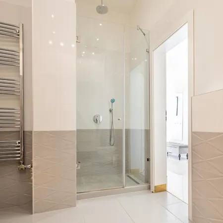 Апартаменты Jenny Luxury Two Bedrooms Apartment. Будапешт