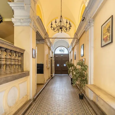 Jenny Luxury Two Bedrooms Apartment. Апартаменты