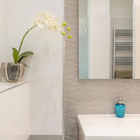 Jenny Luxury Two Bedrooms Apartment. Apartament *
