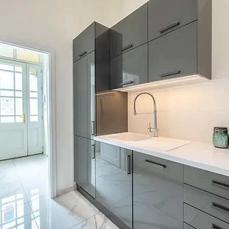 Jenny Luxury Two Bedrooms Apartment. Budapeszt