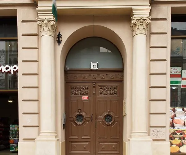 Jenny Luxury Two Bedrooms Apartment. Lägenhet Budapest