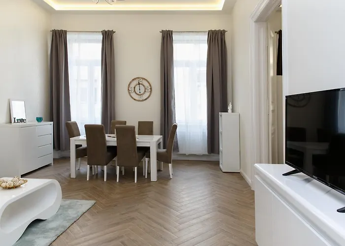 아파트 Jenny Luxury Two Bedrooms Apartment. *